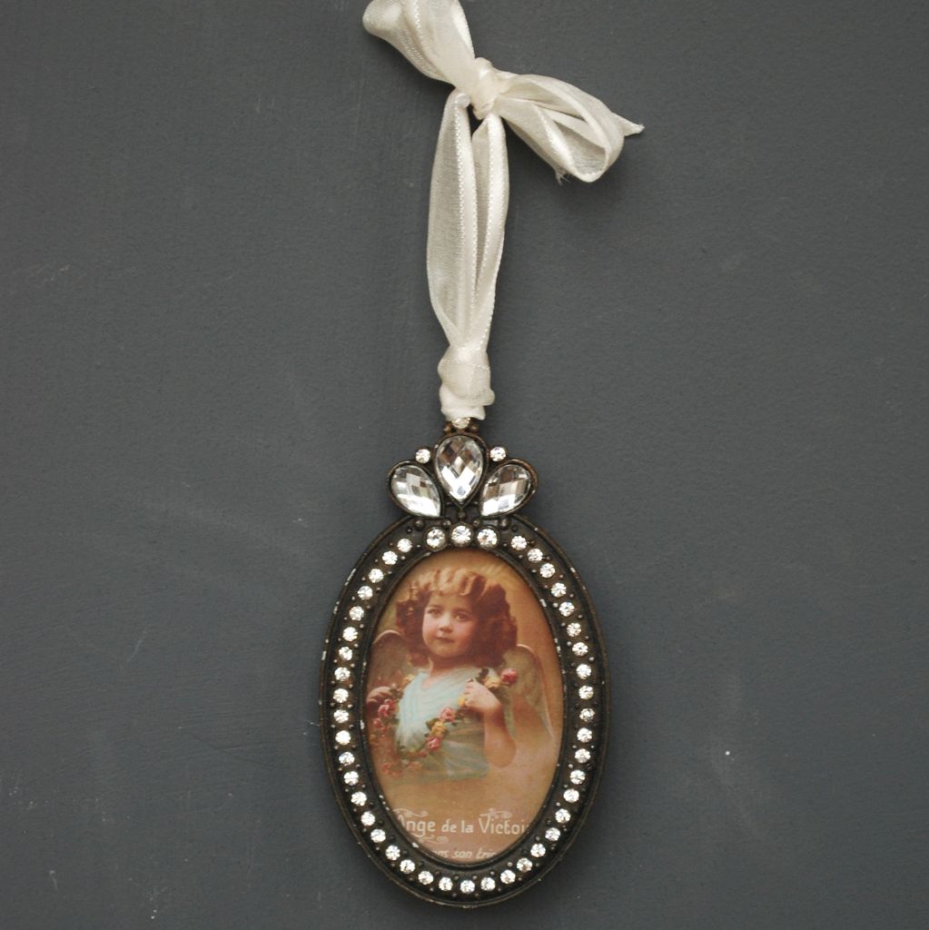 Hanging pewter photo frame