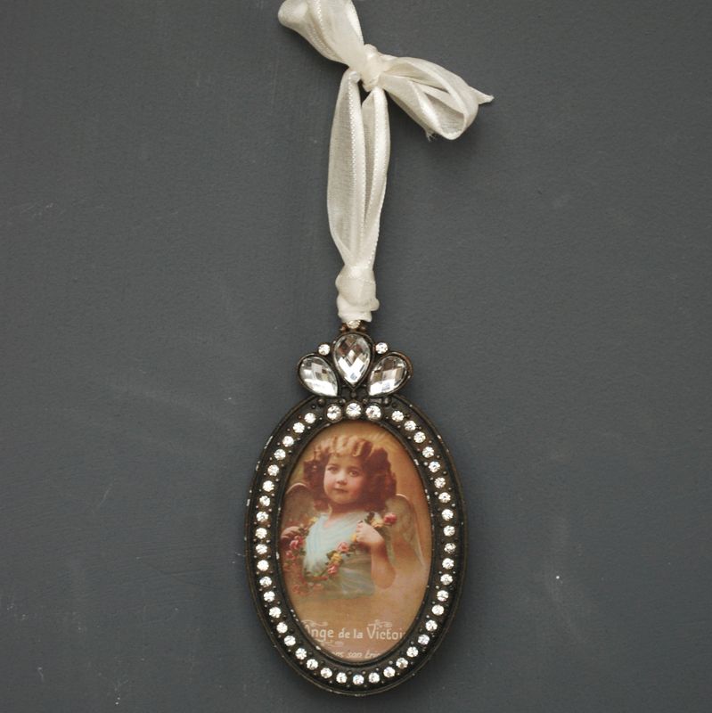 Hanging pewter photo frame