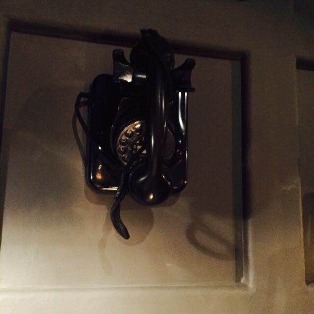 VINTAGE BLACK PHONE