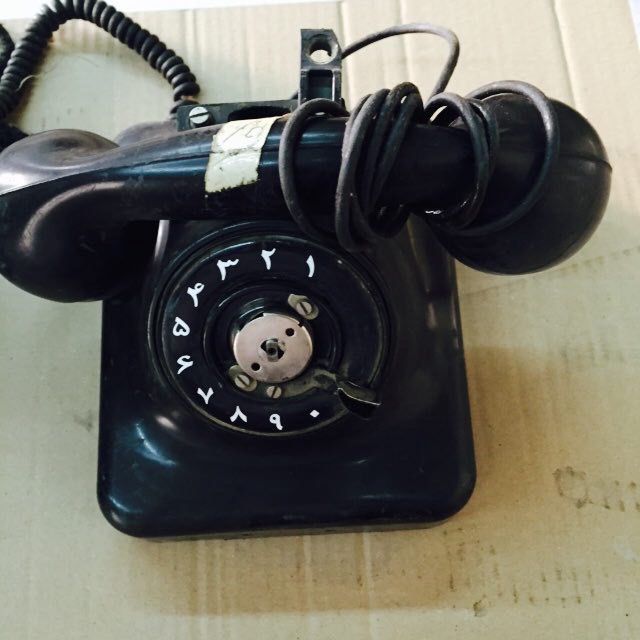 VINTAGE BLACK PHONE