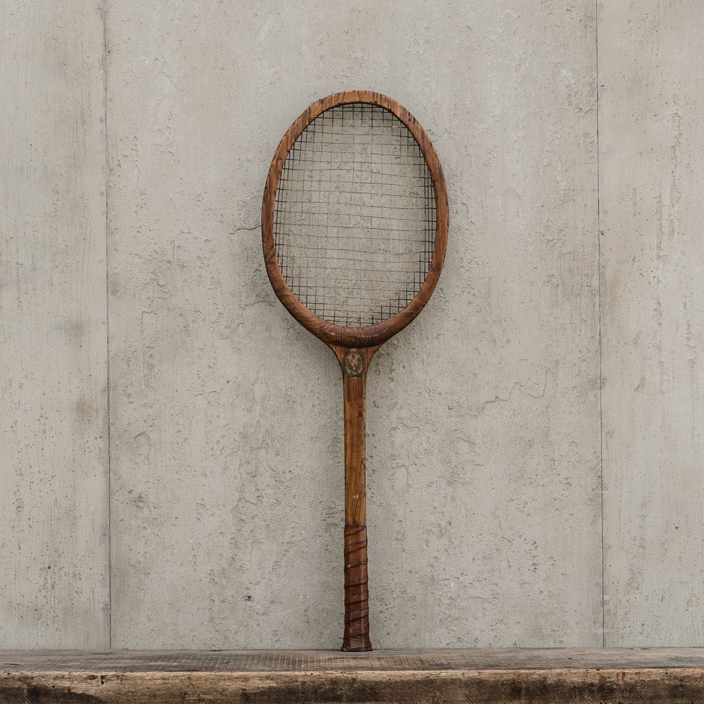 THE SURPRISE BOX RACKET