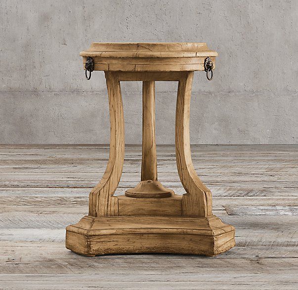 SIDE TABLE LION SMALL