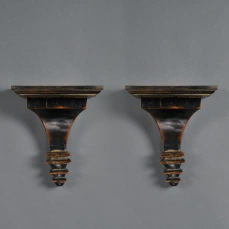 SQUARED VICTORIAN SHELVE