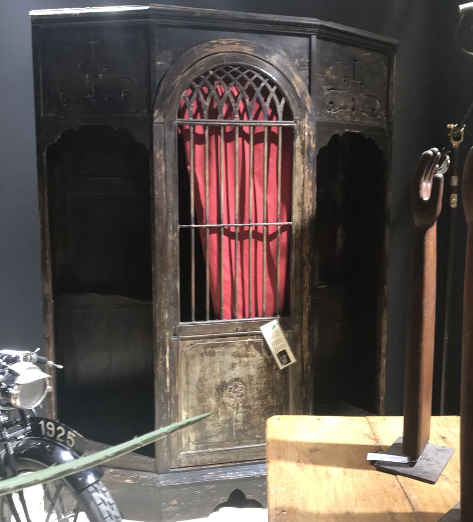WOODEN CONFESSIONAL