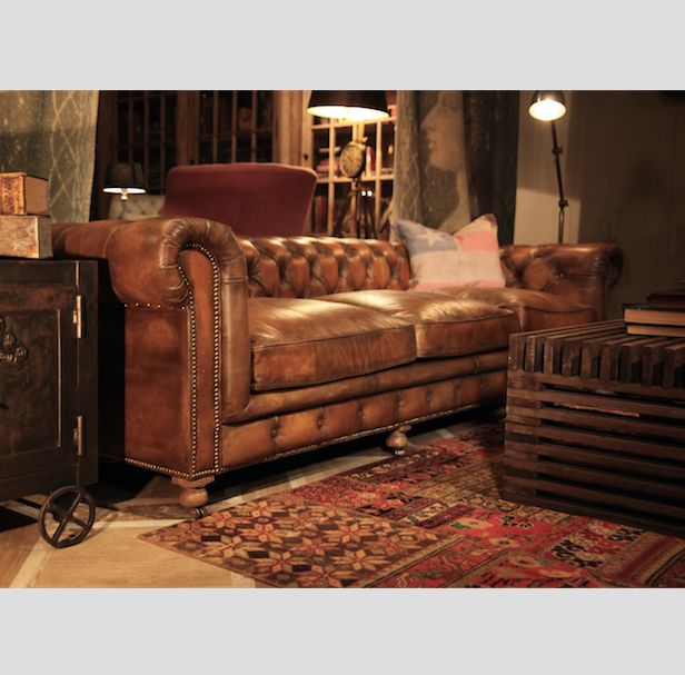 KENSINGTON SOFA4S OLD ENGLAND COFFEE