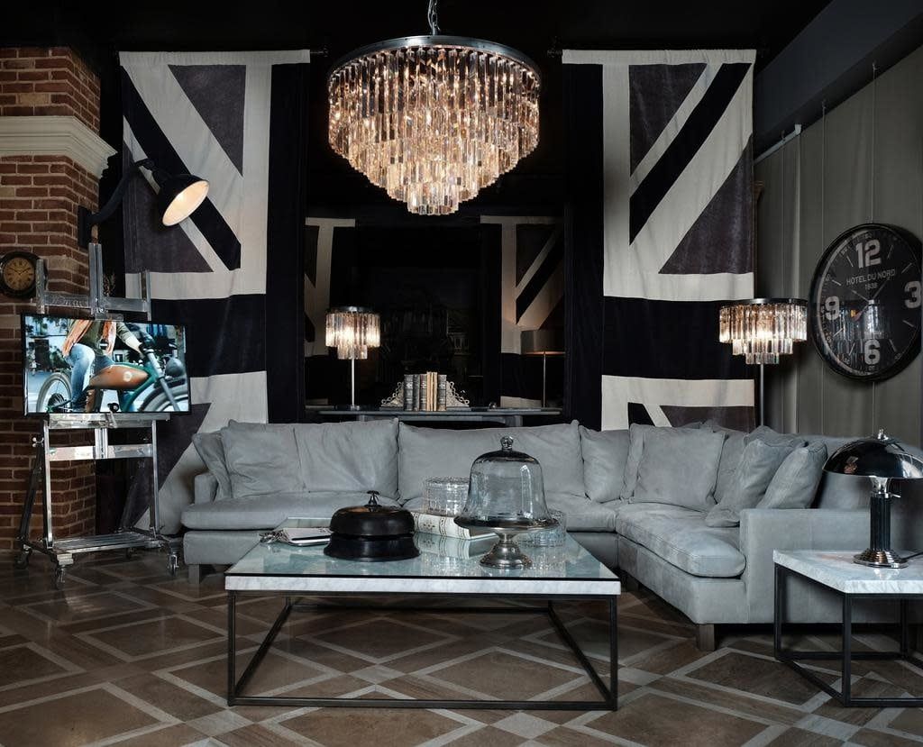 SECTIONAL LUX SOFA GROUP