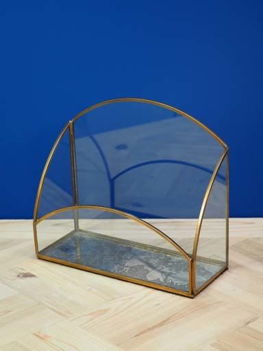 GLASS TRAY WITH MIRROR BASE