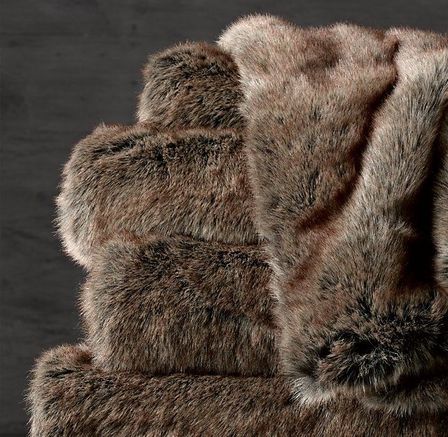 NATIVE FOX SNUGGLER Throw