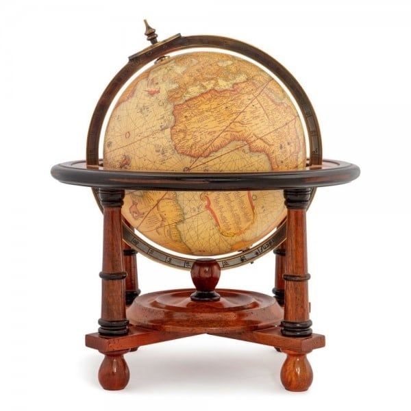 NAVIGATOR&#39;S TERRESTRIAL GLOBE