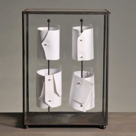 4 CUFFS DISPLAY