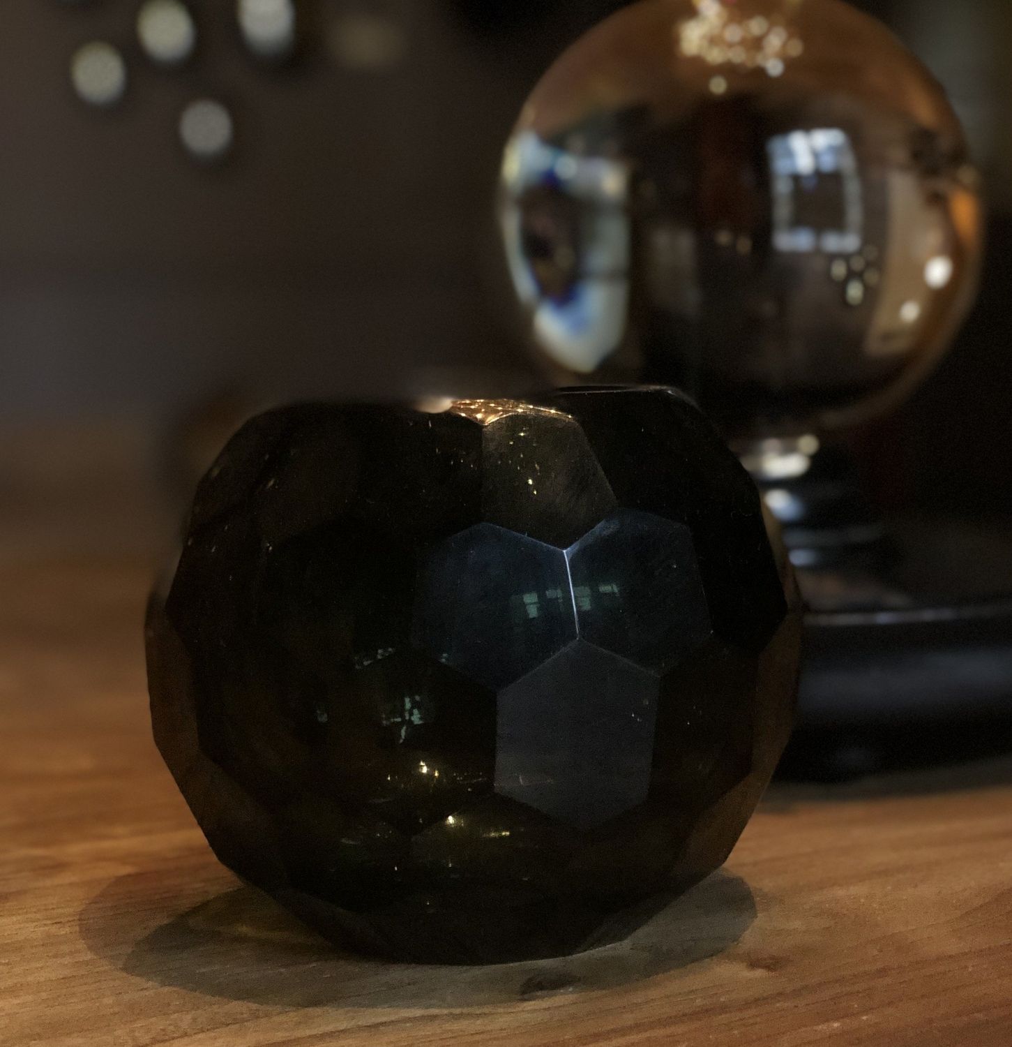GREEN THICK GLASS CANDLE HOLDER