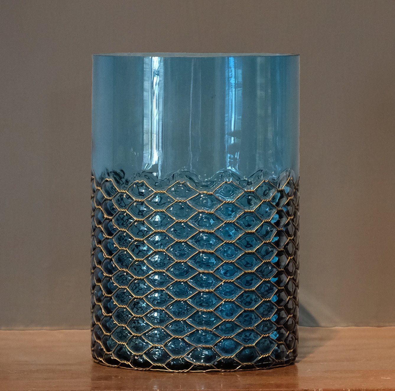 BLUE GLASS HURRICANE SEASIDE