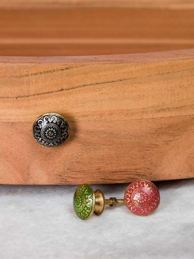 3 SET OF KNOBS