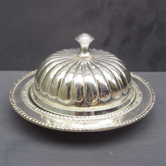ROUND BUTTER POT ANTIQUE SILVER