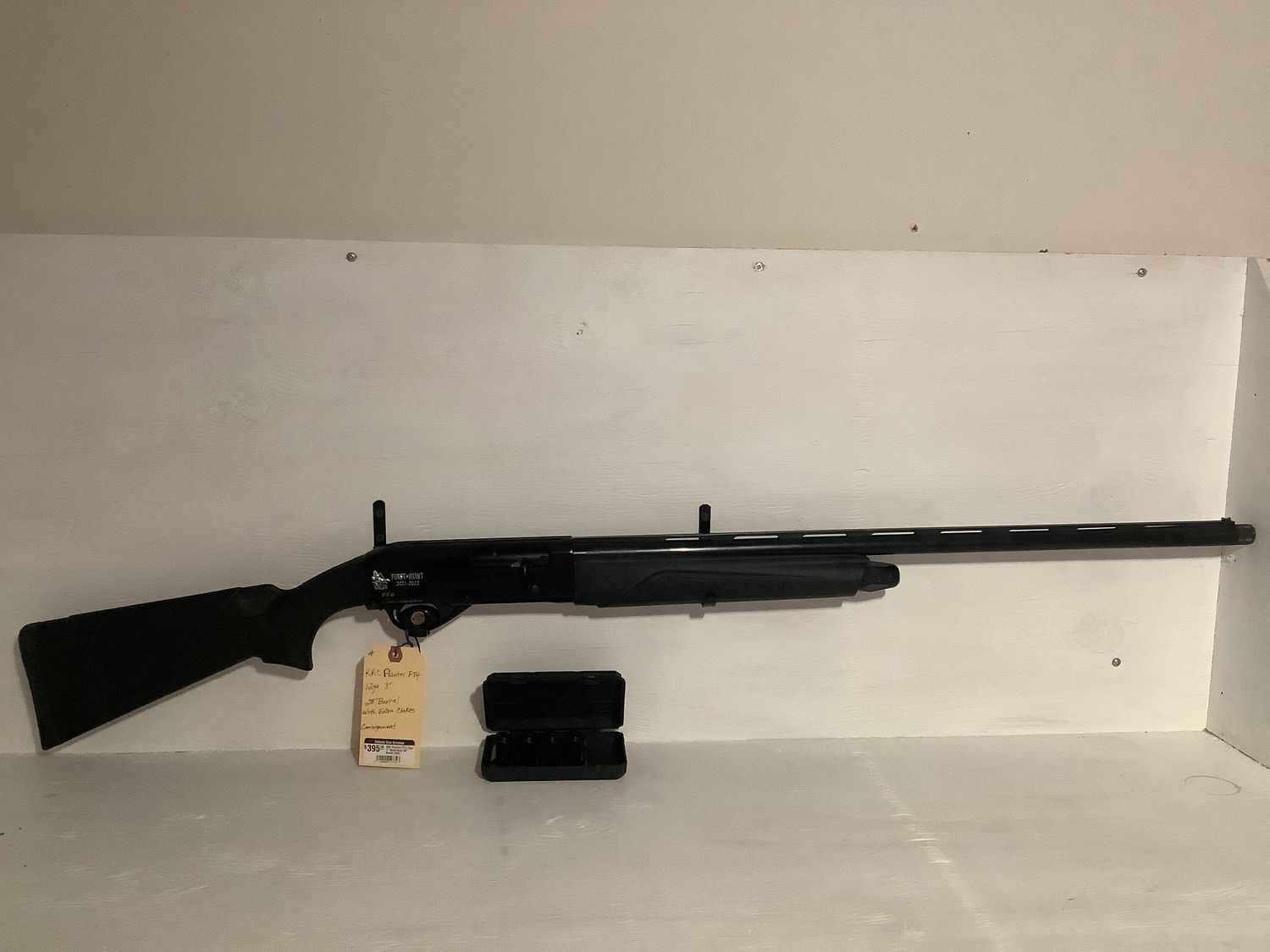 KRC Pointer FT4 12ga 3&quot; Semi Auto 28&quot; Barrel With Extra Chokes