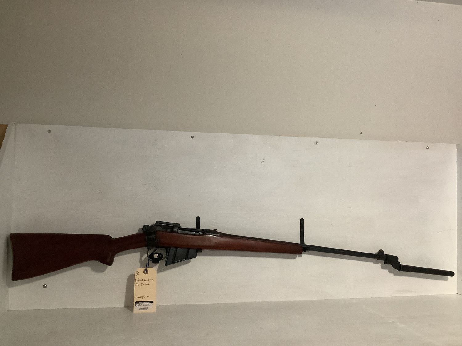 Enfield No4 MK1 303 British With Bayonet Enfield No4 MK1 303 British With Bayonet