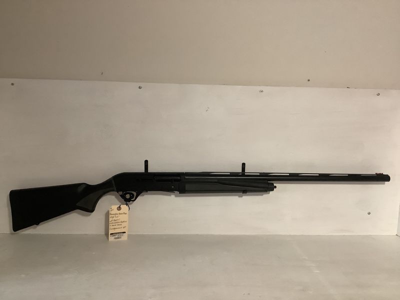 Remington Versa Max 12 Gauge 3.5" Black/Grey Stock, 28" Barrel