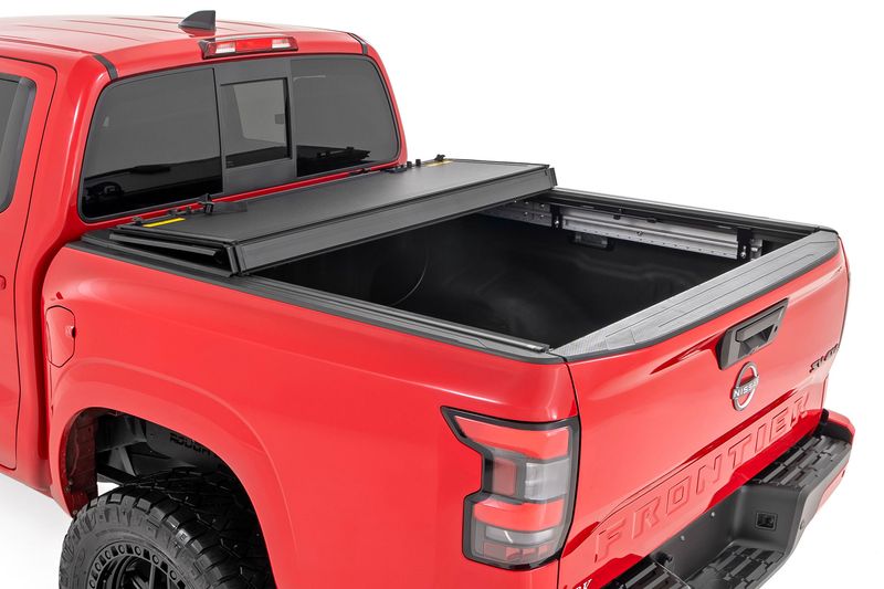Rough Country Hard Tri-Fold Flip Up Bed Cover 5' Bed | Nissan Frontier 2WD/4WD (22-25) - 49520551A