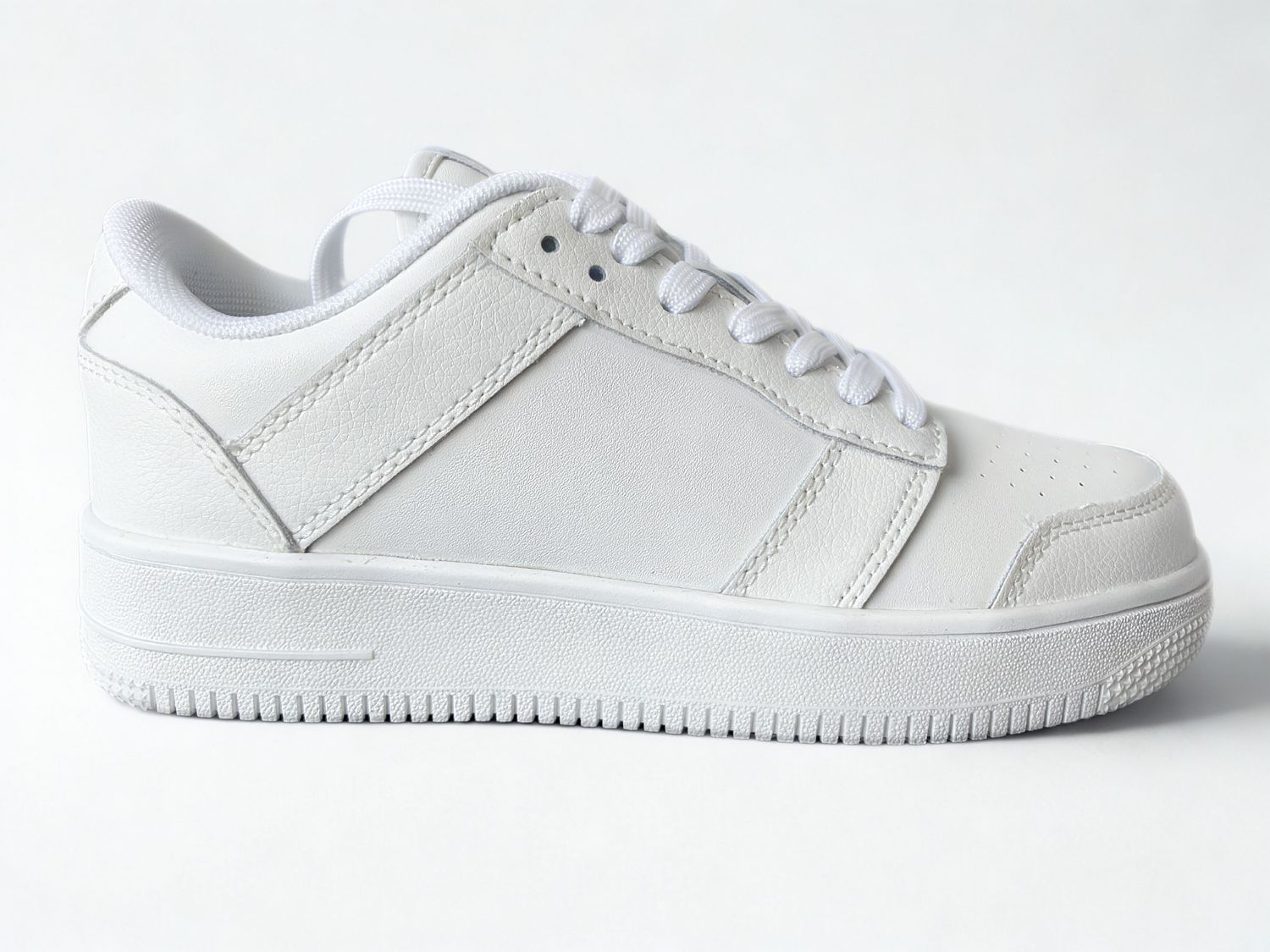 M4D Hip Hop Sneakers, Size: AU 10/ EU 41