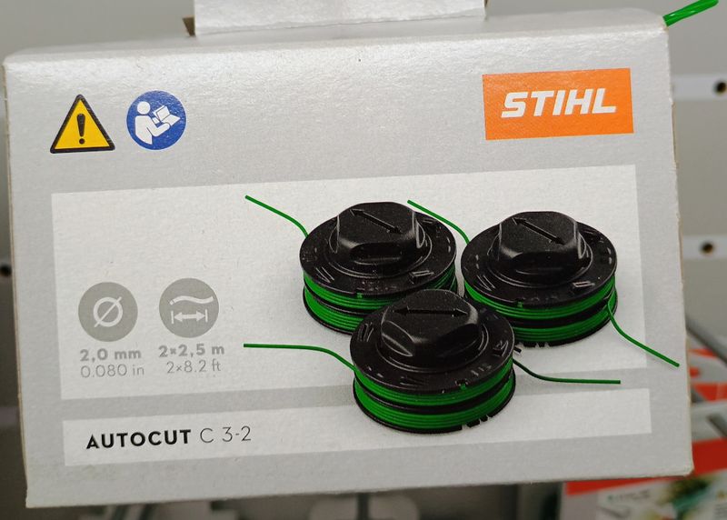 Spool with nylon line