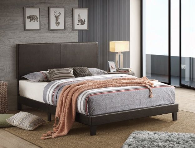YATES BLACK PLATFORM KING BED