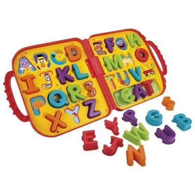 Sesame Street Playskool Friends Elmo&#39;s On the Go Letters single
