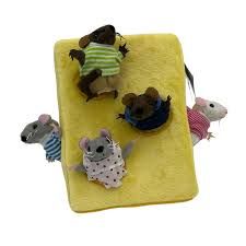 Hide-Away Puppets: Mouse Family in Cheese