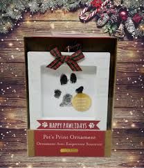 Happy Pawlidays Pawprint