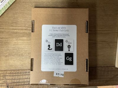 Black and White A-Z Animal Flash Cards