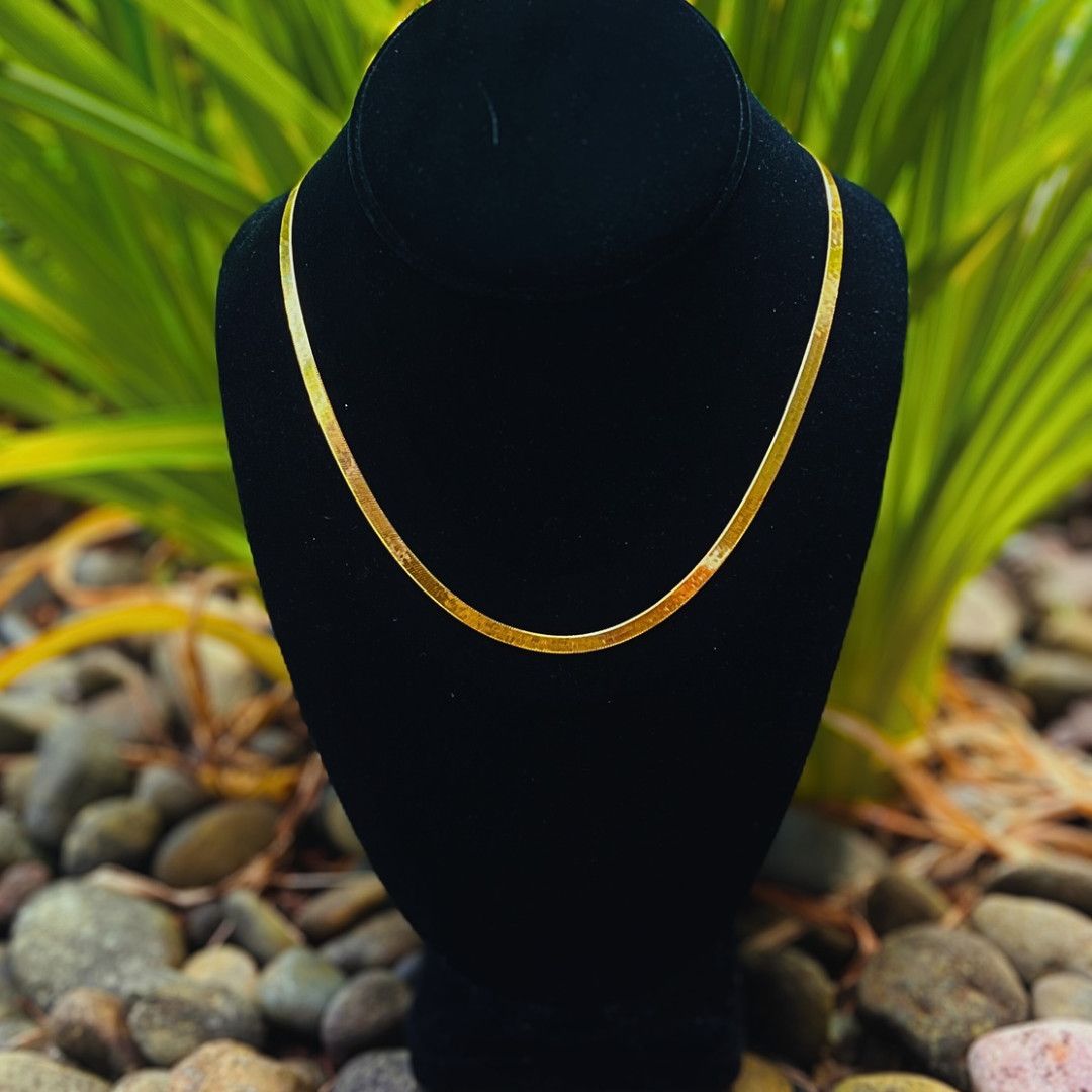 Pre-loved 14k Yellow Gold Herringbone Necklace 18&quot;
