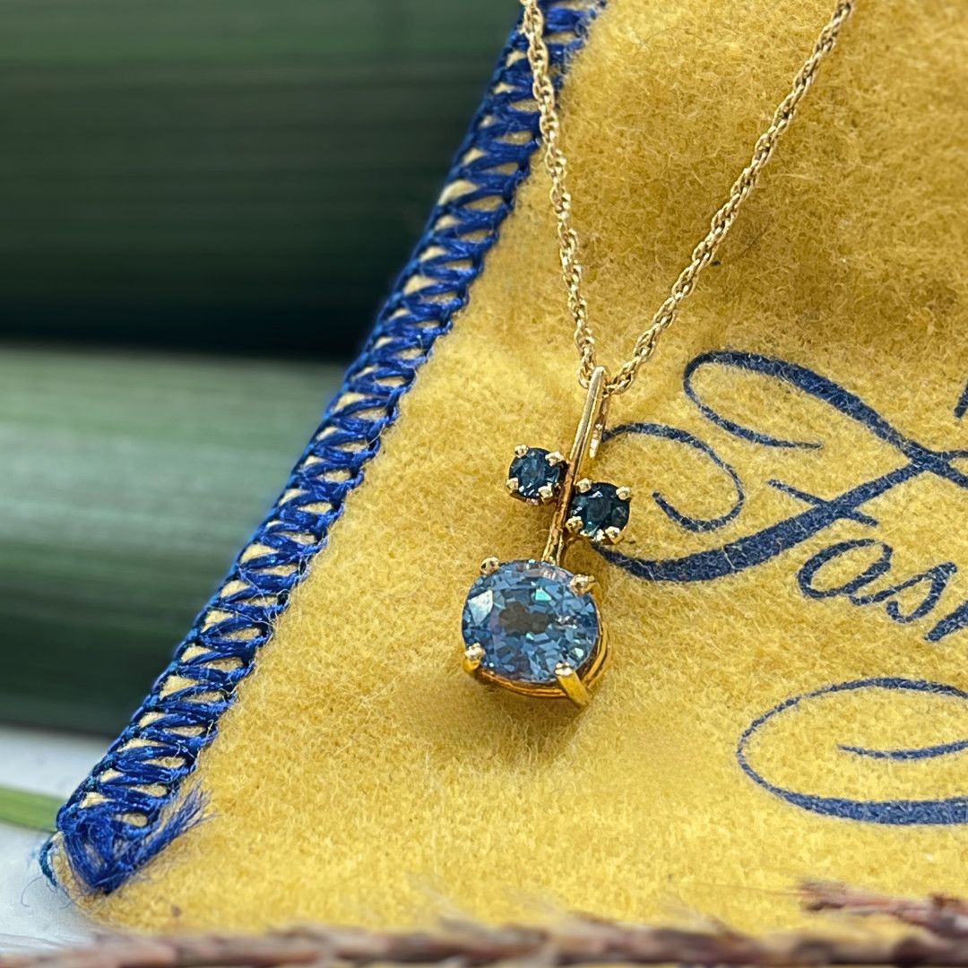 Pre-Loved 14k YG Light Blue Sapphire Necklace