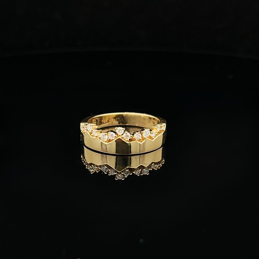 14k  Yellow Gold &quot;Mountain Peaks&quot; Diamond Fashion Band