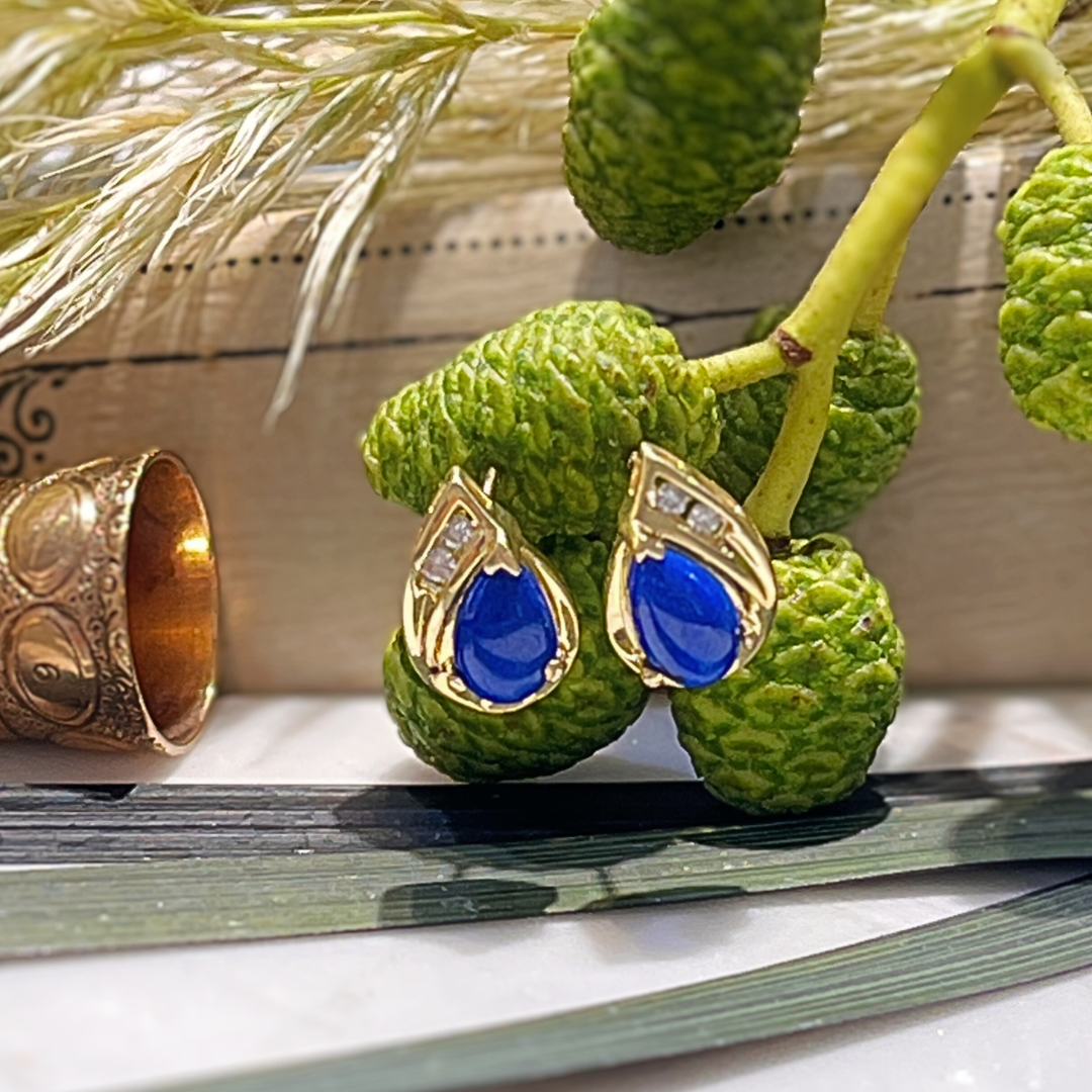 Pre-loved 14kt Yellow Gold Lapis &amp; Diamond Earrings