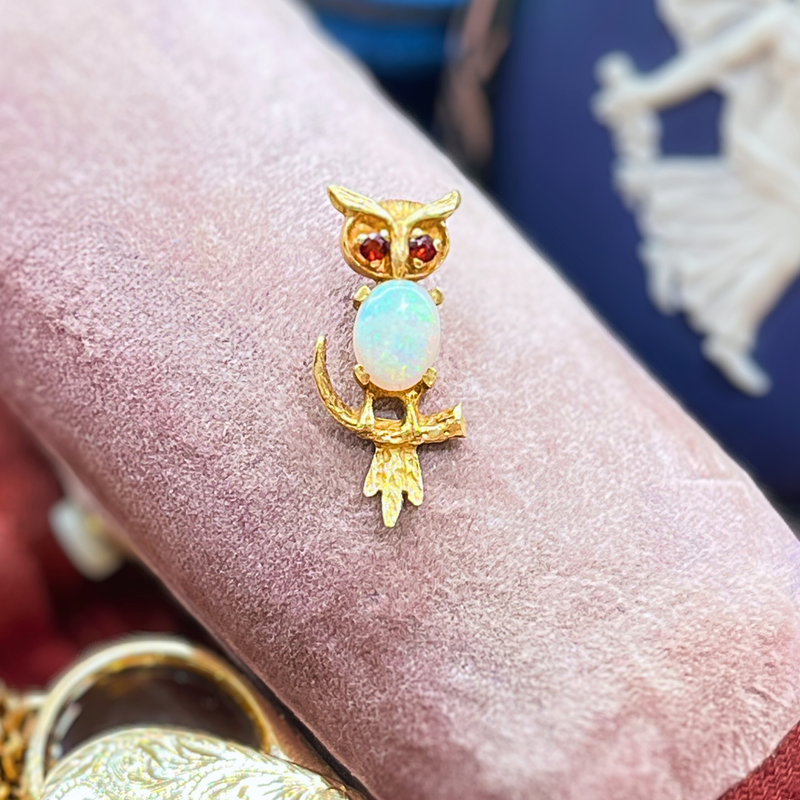 Vintage 14k Yellow Gold Australian Opal Owl Pendant w/ Garnet Eyes