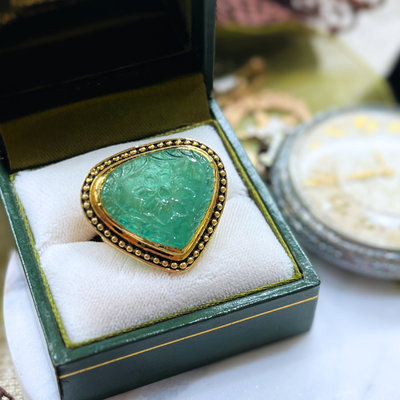 Pre-Loved 18k Yellow Gold 11.78ctw Pear Carved Emerald Fashion Ring