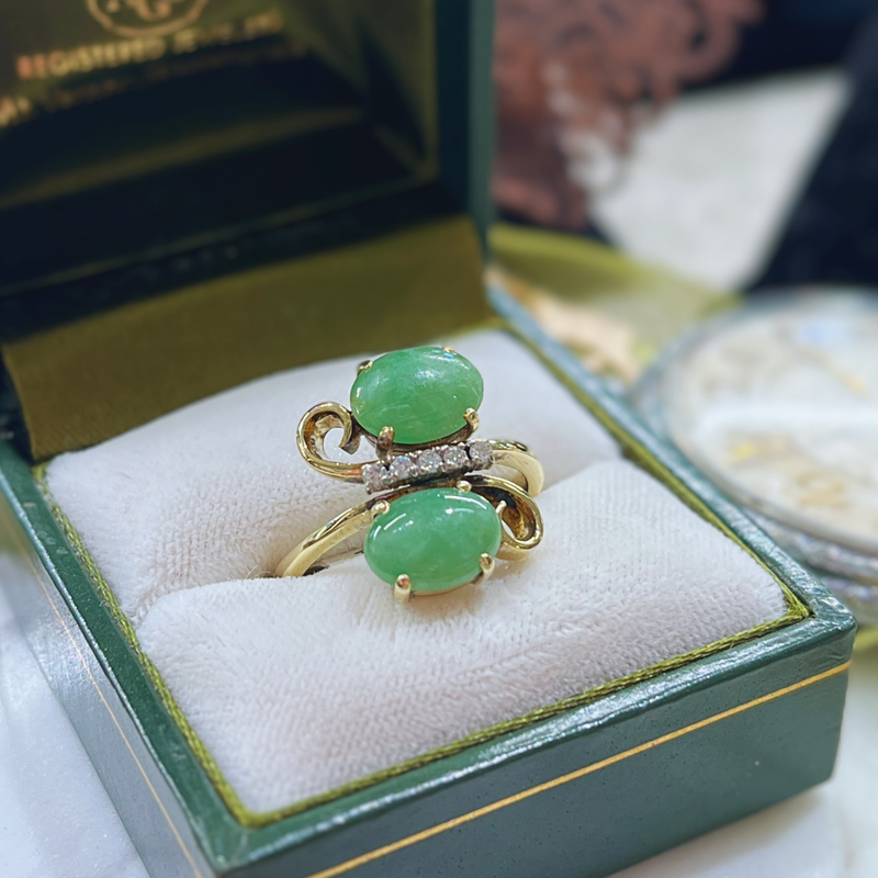 Pre Loved 14K YG Jade Fashion Ring w/ .05ctw Diamonds