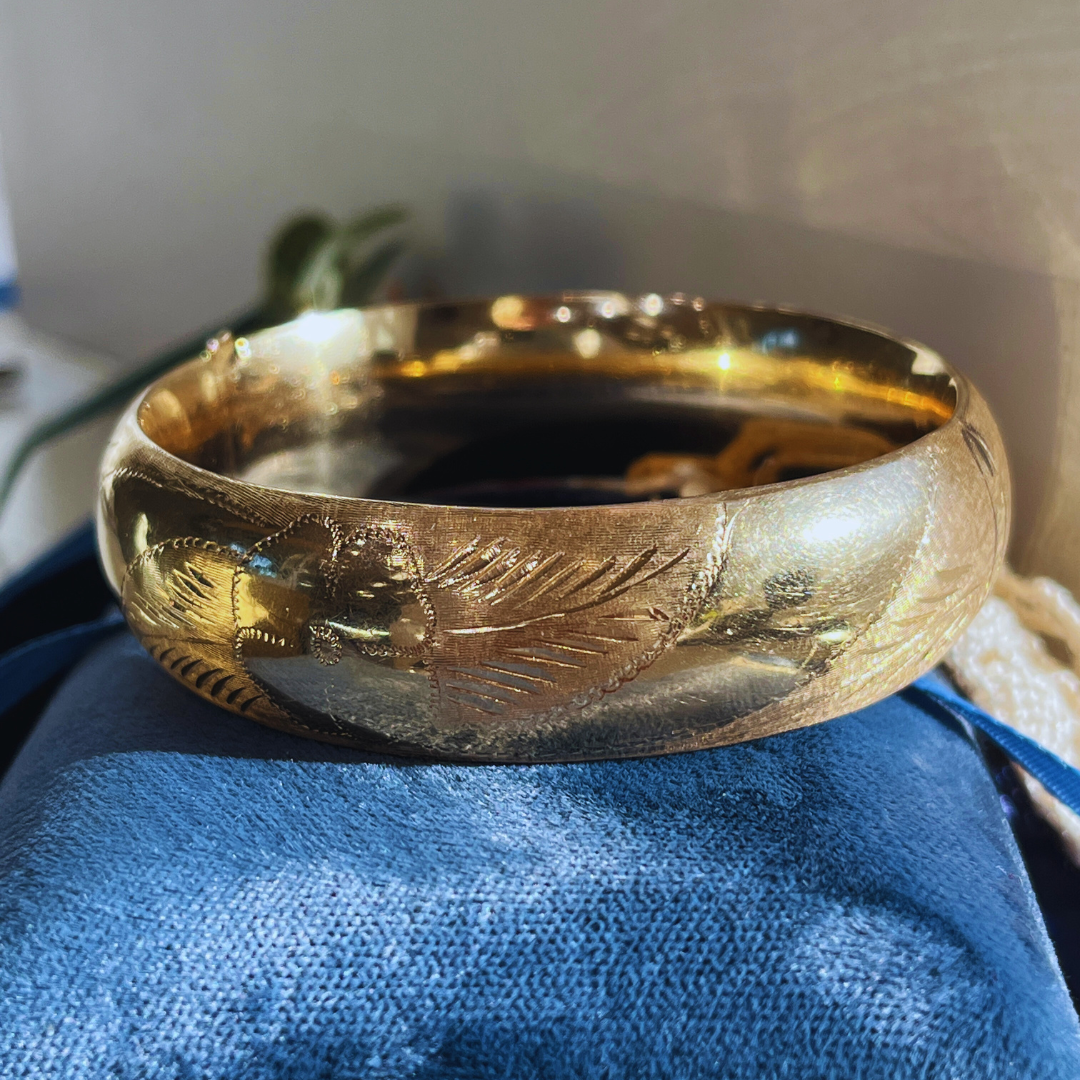 Pre-loved 14k B&amp;B Gold Bangle w/ Floral Design