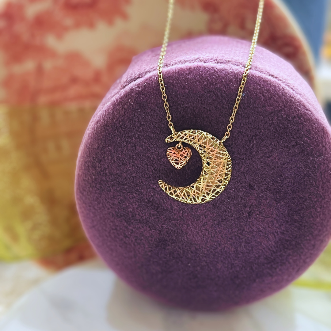 Preloved 14k Yellow Gold Crescent Moon &amp; Heart Necklace