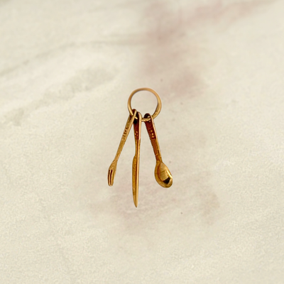 Pre-loved 14k YG Vintage Cooking Charm
