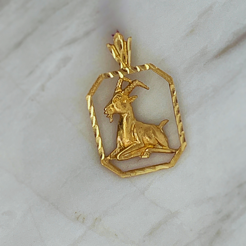Pre-Loved 14k YG Capricorn Vintage Charm Pendant