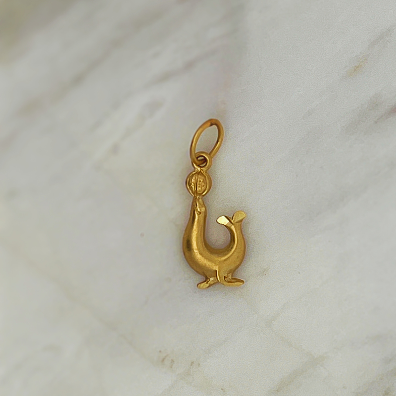 Pre-Loved 14k YG Vintage Seal Charm/Pendant