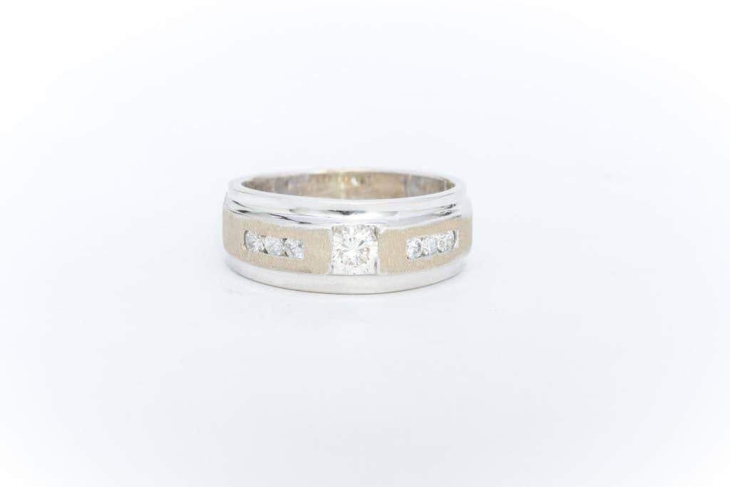 Mens Two-Tone Diamond Band 14k