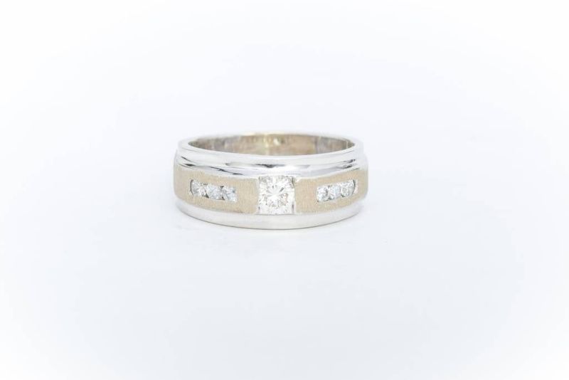 Mens Two-Tone Diamond Band 14k