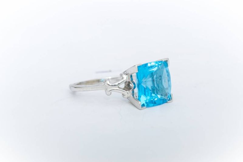 Cushion Cut Aquamarine Ring White Gold 14k