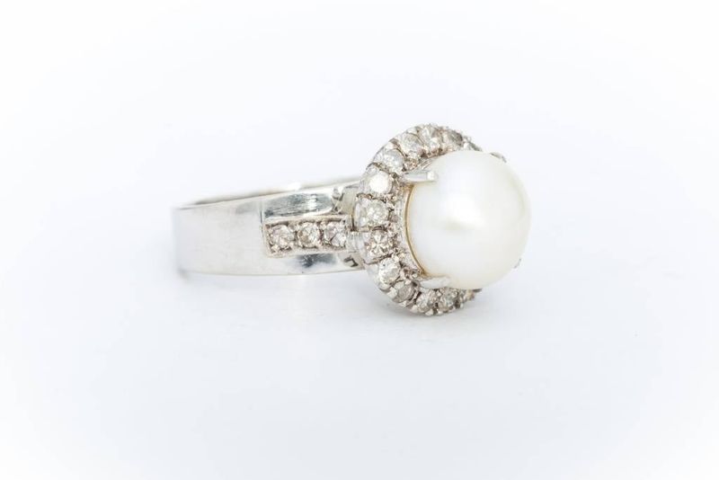 Pearl Diamond Framed Ring White Gold 14k