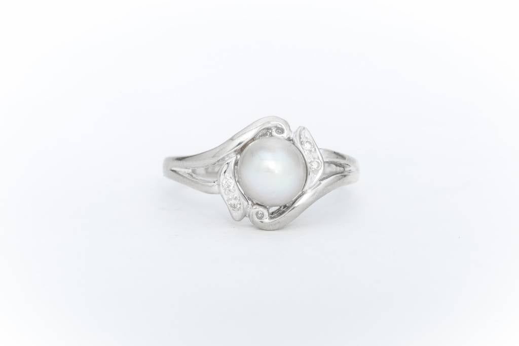 Pearl and Diamond Ring White Gold 14k