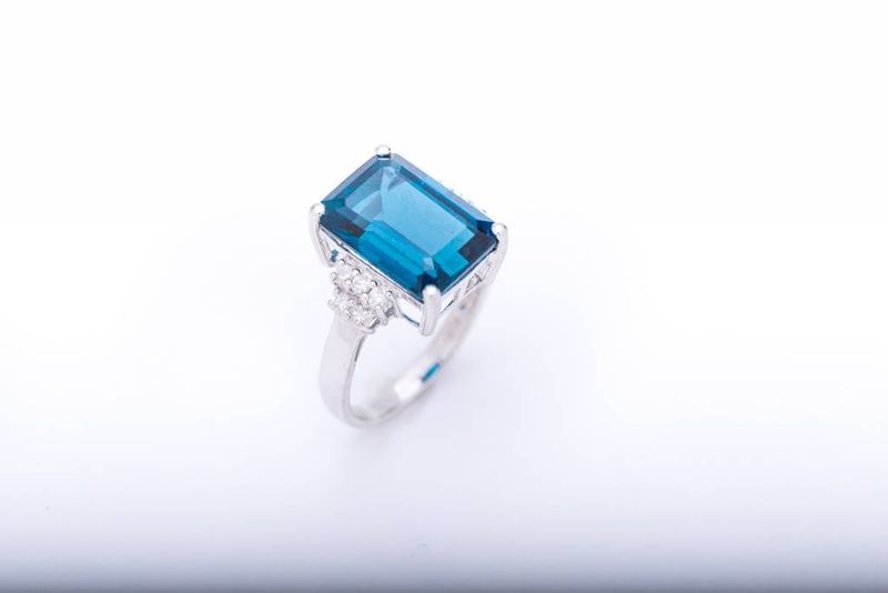 Radiant Cut Aquamarine and Diamond Ring White Gold 14k