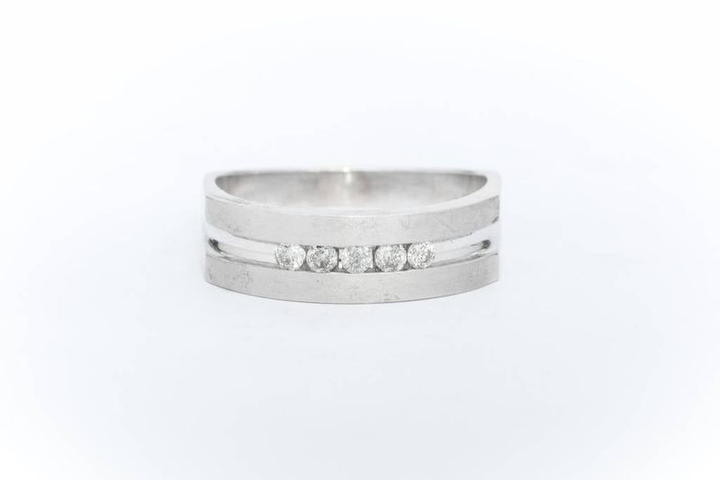 5 Diamond Band White Gold 14k