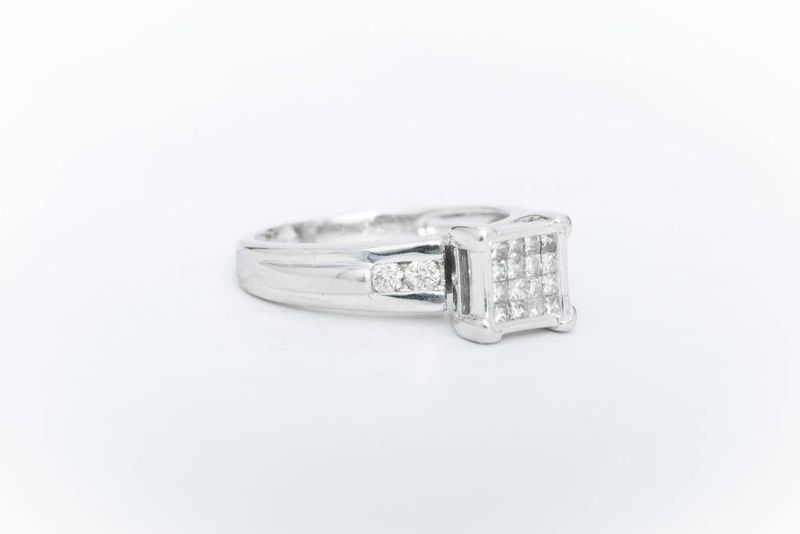 Diamond Square Cluster Frame Ring White Gold 14k