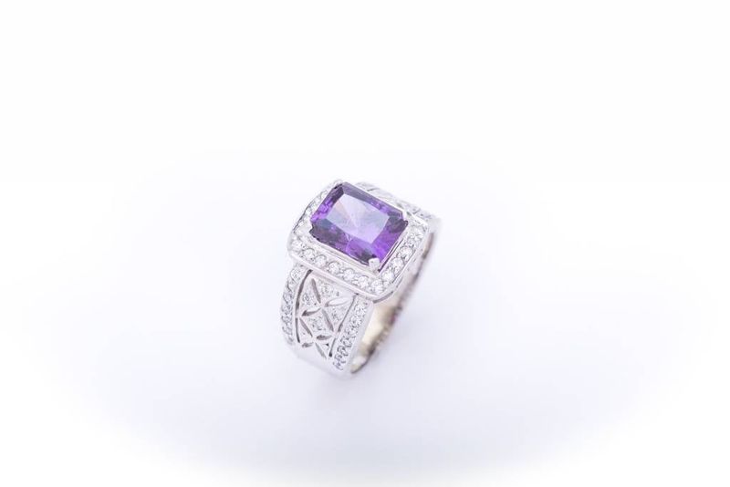 Amethyst and Diamond Ring Yellow Gold 14k